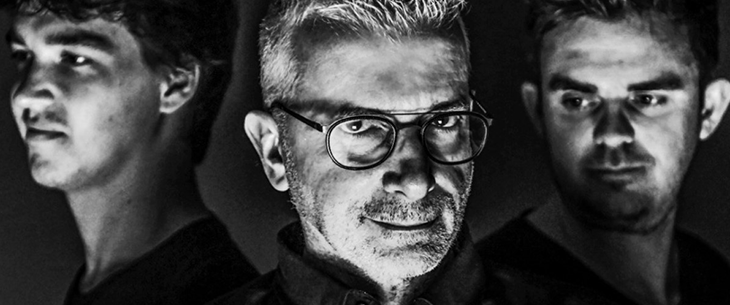 Bob Savenberg doorbreekt na 23 jaar de stilte met een nieuwe single en theatertournee Bob Savenberg doorbreekt na 23 jaar de stilte met een nieuwe single en theatertournee