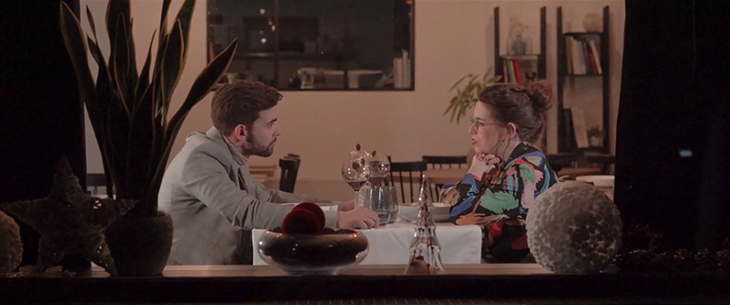 ‘Thuis’-collega en partner Lynn Van den Broeck maakt videoclip-debuut in clip van Mathias Vergels’ nieuwe single ‘Straatsteen’! ‘Thuis’-collega en partner Lynn Van den Broeck maakt videoclip-debuut in clip van Mathias Vergels’ nieuwe single ‘Straatsteen’!