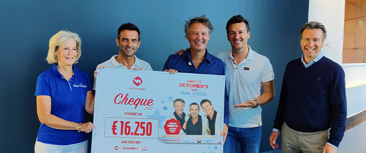 2 miljoen verkochte ‘De Romeo’s Frikandellen XXL’ leveren het recordbedrag van 16.250 euro op voor Make-A-Wish ® 2 miljoen verkochte ‘De Romeo’s Frikandellen XXL’ leveren het recordbedrag van 16.250 euro op voor Make-A-Wish ®