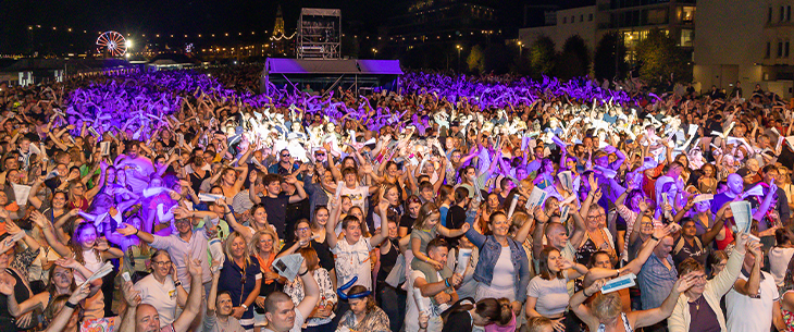 Ook op de Cockerillkaai is Antwerpen Zingt een voltreffer