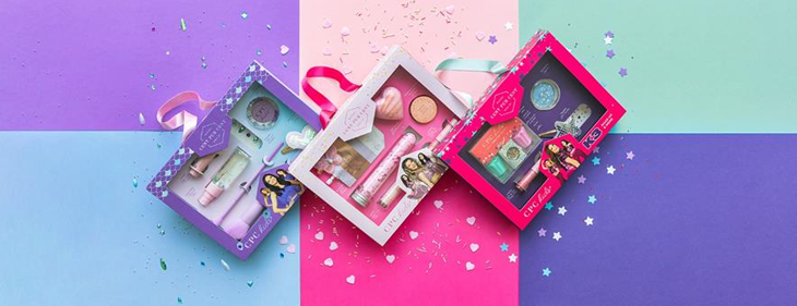 Studio 100 en Cent Pur Cent lanceren de K3-make-upbox met workshops in de herfstvakantie Studio 100 en Cent Pur Cent lanceren de K3-make-upbox met workshops in de herfstvakantie