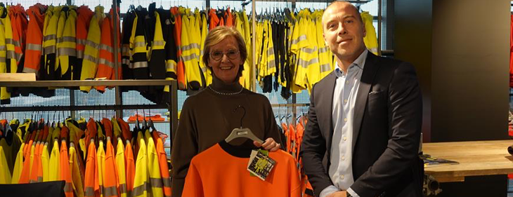 Aarschots textielbedrijf plant een boom voor elke 100 uitgespaarde polybags verpakkingen Aarschots textielbedrijf plant een boom voor elke 100 uitgespaarde polybags verpakkingen