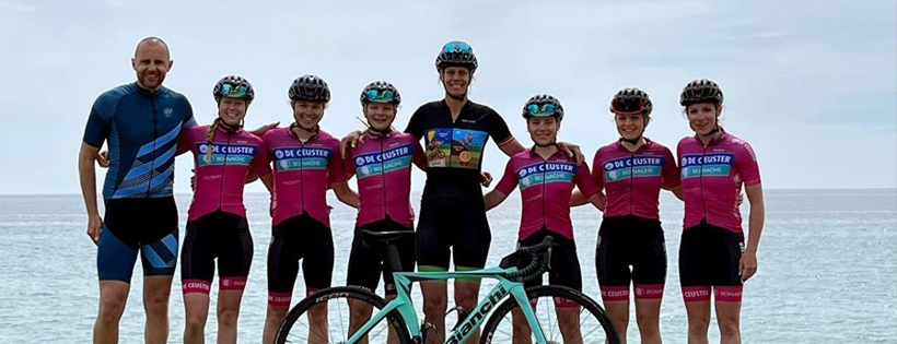 Het De Ceuster Bonache Cycling Team is na een geslaagde stage in Spanje klaar voor het wegseizoen