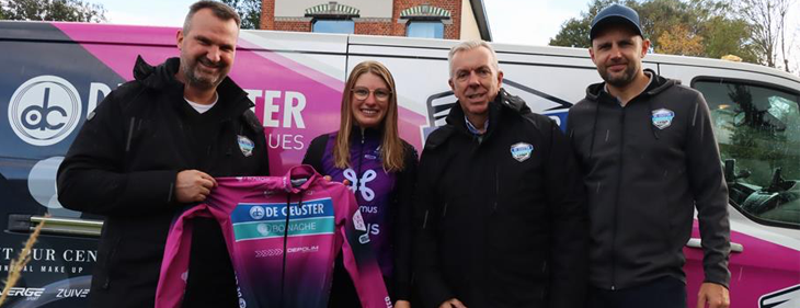 Molse veldrijdster Jinse Peeters stapt in januari over naar De Ceuster Bonache Cycling Team Molse veldrijdster Jinse Peeters stapt in januari over naar De Ceuster Bonache Cycling Team