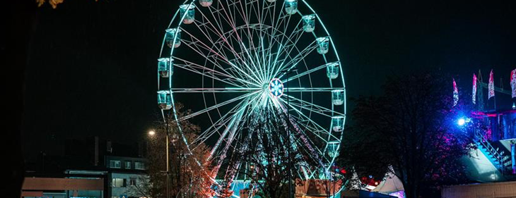 Winterland Hasselt: “Geen vuurwerk, maar wel een spectaculaire lasershow met muziek van o.a. Regi en Camille!” Winterland Hasselt: “Geen vuurwerk, maar wel een spectaculaire lasershow met muziek van o.a. Regi en Camille!”