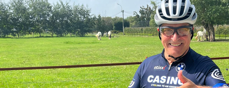 Casino Cycling Team uit Knokke rijdt met Garry Hagger morgen al hun ‘Ronde van Vlaanderen’ Casino Cycling Team uit Knokke rijdt met Garry Hagger morgen al hun ‘Ronde van Vlaanderen’