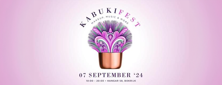 Hippiemarkt op het ‘KabukiFest’ pakt uit met juweelontwerpers, een waarzegster, theesommelier en erotische speeltjes Hippiemarkt op het ‘KabukiFest’ pakt uit met juweelontwerpers, een waarzegster, theesommelier en erotische speeltjes
