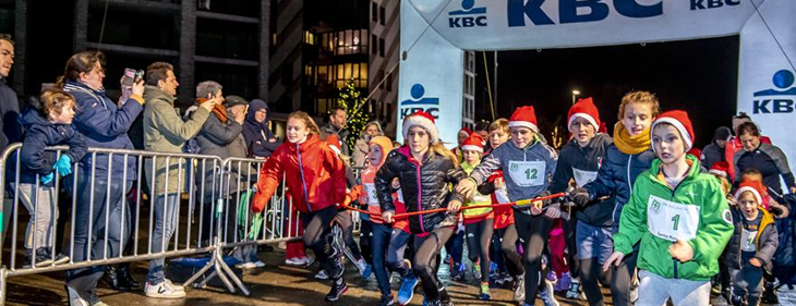 Met bijna 700 voorinschrijvingen is de eerste Kerstcorrida Hasselt nu al een voltreffer. Ook Hans van Alphen loopt zondagavond mee Met bijna 700 voorinschrijvingen is de eerste Kerstcorrida Hasselt nu al een voltreffer. Ook Hans van Alphen loopt zondagavond mee