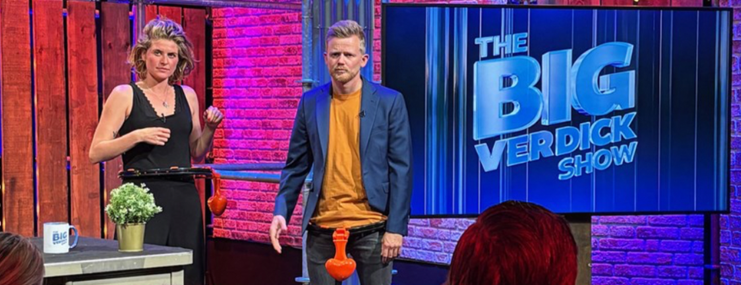 Jeroen Verdick presenteert show met nicht Charlotte “Wij zijn de Verhulstjes van de Kempen” Jeroen Verdick presenteert show met nicht Charlotte “Wij zijn de Verhulstjes van de Kempen”