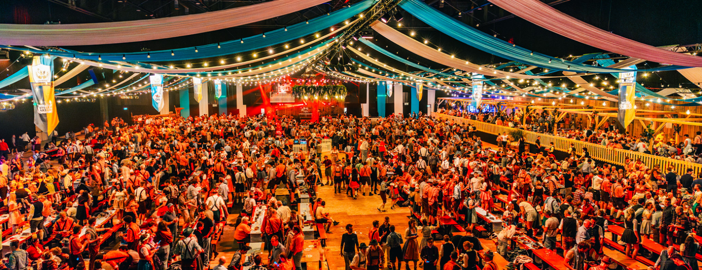 Eerste editie van Leuvense Oktoberfeesten in Brabanthal uitverkocht Eerste editie van Leuvense Oktoberfeesten in Brabanthal uitverkocht