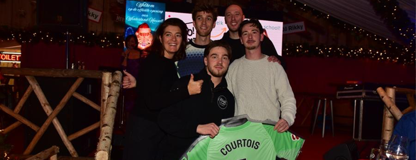 Truitje van Thibaut Courtois levert 1400 euro op voor Kids4Kids Truitje van Thibaut Courtois levert 1400 euro op voor Kids4Kids