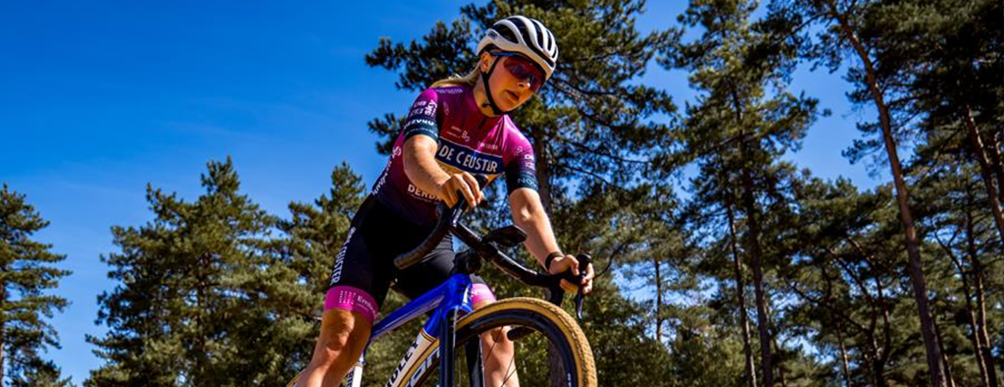 Adegemse veldrijdster Lotte Baele komt boven water: &ldquo;Vooral mijn 7de plek in Kortrijk deed deugd&rdquo;