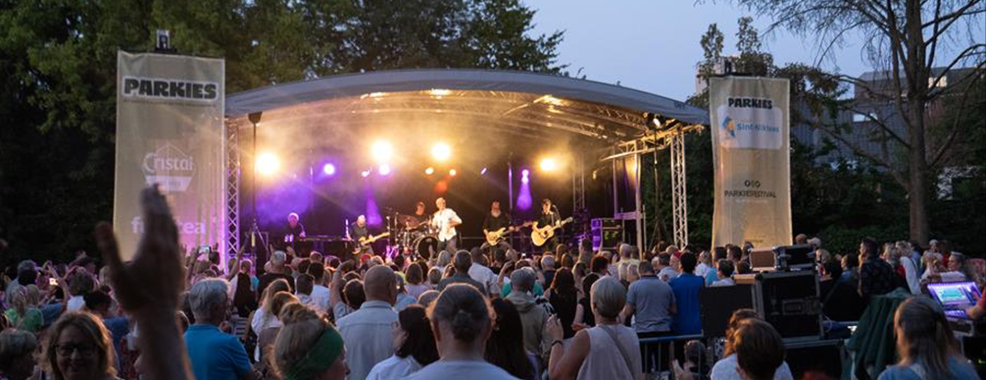 35ste editie Parkies lokt 285.000 bezoekers: “Formule van gratis muziek in het groen blijft een schot in de roos” 35ste editie Parkies lokt 285.000 bezoekers: “Formule van gratis muziek in het groen blijft een schot in de roos”