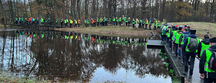 Recordeditie van ‘Steps on Fire’ bracht zaterdag 1200 wandelaars op de been voor de VZW Help Brandwonden Kids