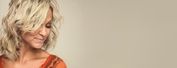 Laura Lynn brengt eigentijdse versie uit van 'Jolene' naar aanleiding van Het Schlagerfestival 2025