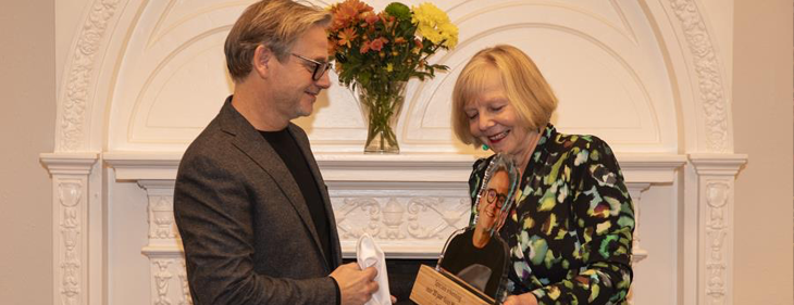 “30 jaar Guus Meeuwis” - Nederlandse zanger krijgt speciale erkenning van Consul-Generaal in Antwerpen