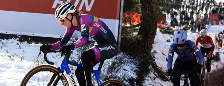 Molse veldrijdster Jinse Peeters rijdt voor het eerst in Beringen: &ldquo;Ik hoop een mooi resultaat neer te zetten op het Belgisch kampioenschap&rdquo;