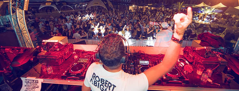 DJ Robert Abigail DJ Robert Abigail